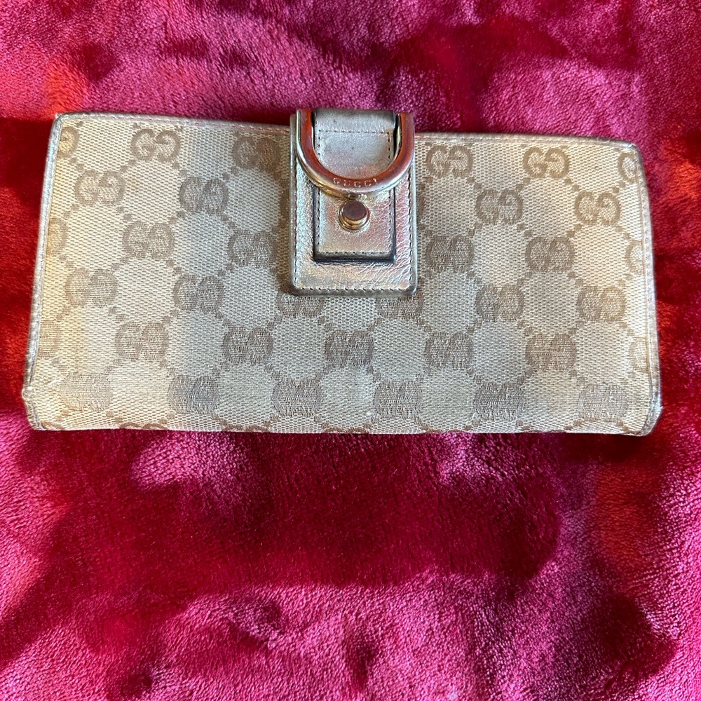 Gucci wallet used